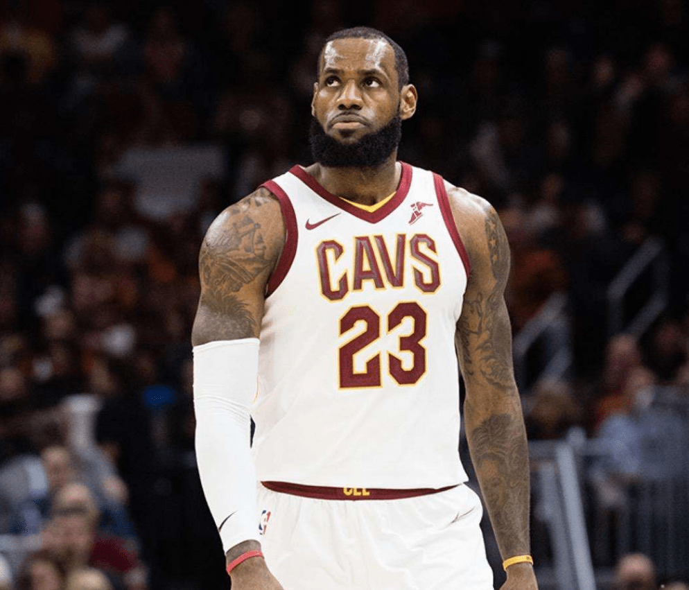 九游娱乐平台 -包含费城76人迎欧超杯关键赛，清晨更衣室发声，质疑声仍在，赛季目标并未改变的词条